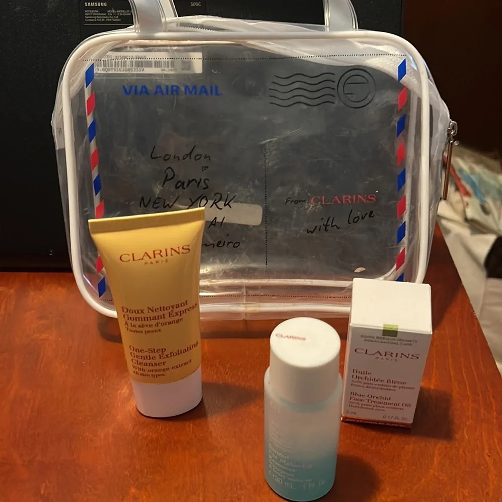 Clarins BLUE ORCHID TREATMENT OIL 1Step Gentle Cleanser & makeup remover